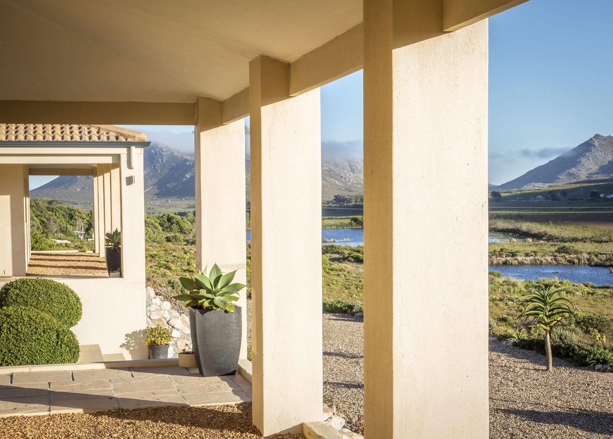 Kapensis Guesthouse خليج برينغل. المظهر الخارجي الصورة